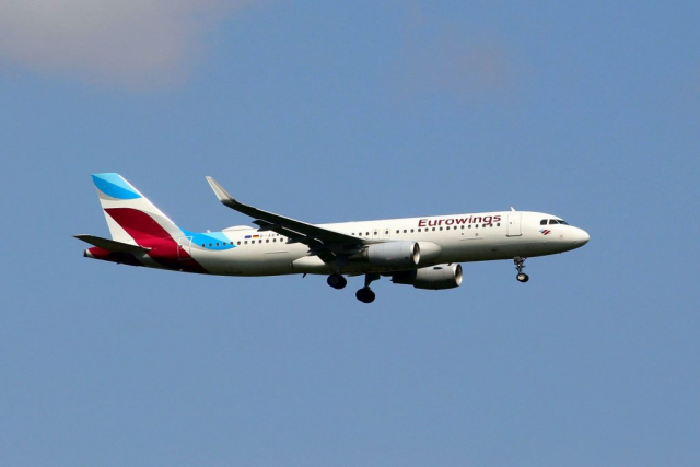 D-AEWP Eurowings Airbus A320-214