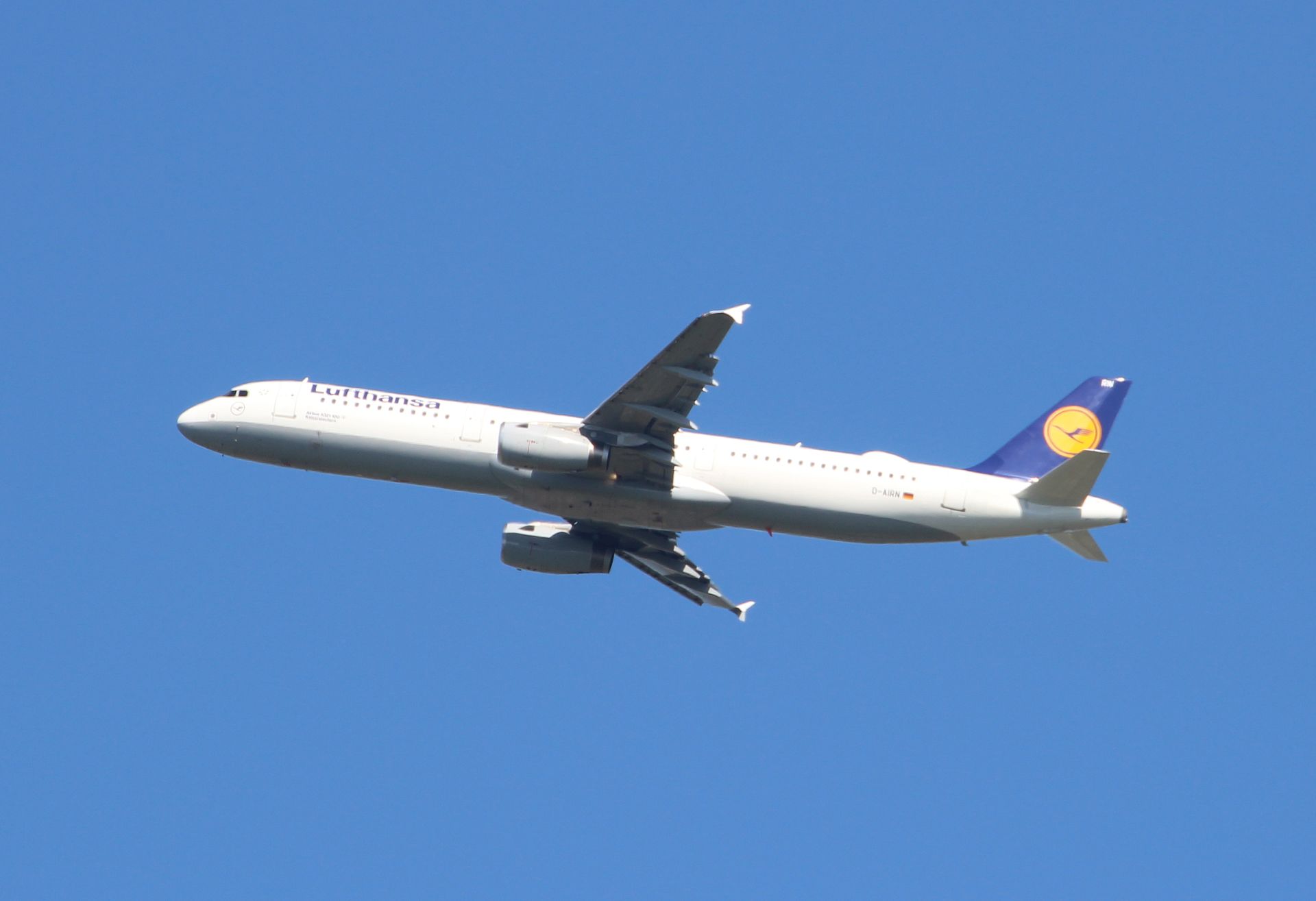D-AIRN – Lufthansa Airbus A321-131
