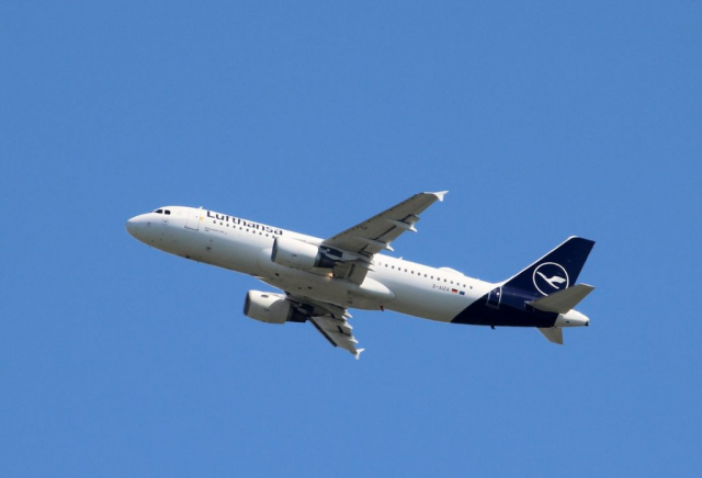 D-AIZA – Lufthansa Airbus A320-214